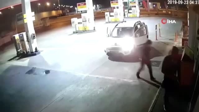 Av tüfekleriyle gelip soygun yapmış, yaşananlar kameraya yansımıştı.