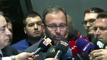 Скачать видео: Bakan Kasapoğlu: “Spora Katkısı Olan İki Güzide Kulübümüzü Tebrik Ediyorum”