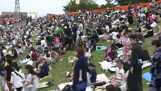 Tokyoda havai fişek festivalinden renkli görüntüler