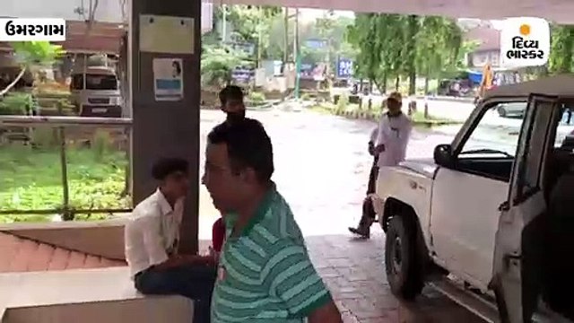 ઉમરગામ પોલીસ સ્ટેશનના હેડ કોન્સ્ટેબલ 15000ની લાંચ લેતા ઝડપાયા