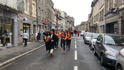 Mille-Sabots dans les rues du centre-ville