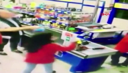 Küçükçekmece'de markette korkunç soygun anı kamerada