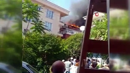 Şişli’de bulunan 5 katlı bir binan çatı katında yangın çıktı