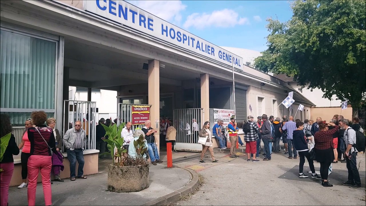 Lons-le-Saunier: manifestation en soutien aux urgences de l'hôpital