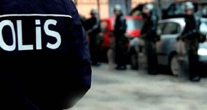 5 katlı binayı geneleve çeviren fuhuş mafyası liderinin çeteyi villadan yönettiği ortaya çıktı