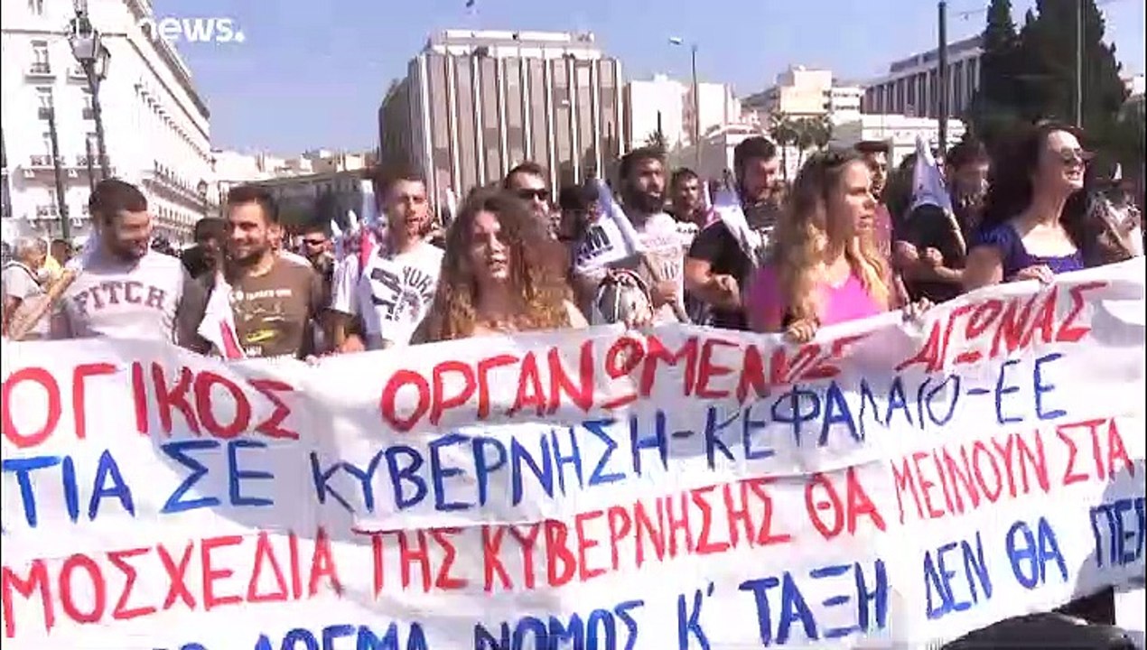 Грецию парализовала забастовка