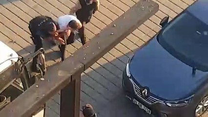 Kayyım atamalarına karşı Esenyurt'ta yapılan eyleme polis müdahalesi