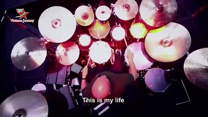 Ca sĩ Celine Dion trở lại làng nhạc với Tour diễn thế giới “Courage”