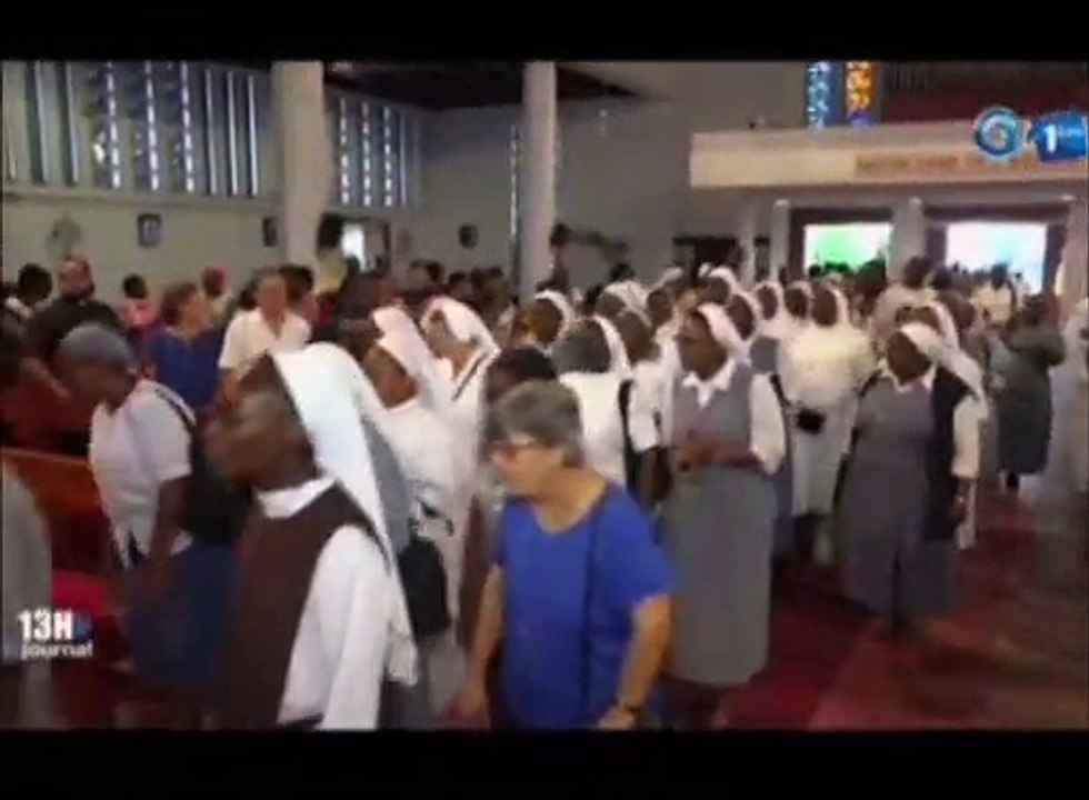 RTG - Présentation de l’ouvrage sur la vie religieuse au Gabon lors de la Clôture des 165 ans de l’église