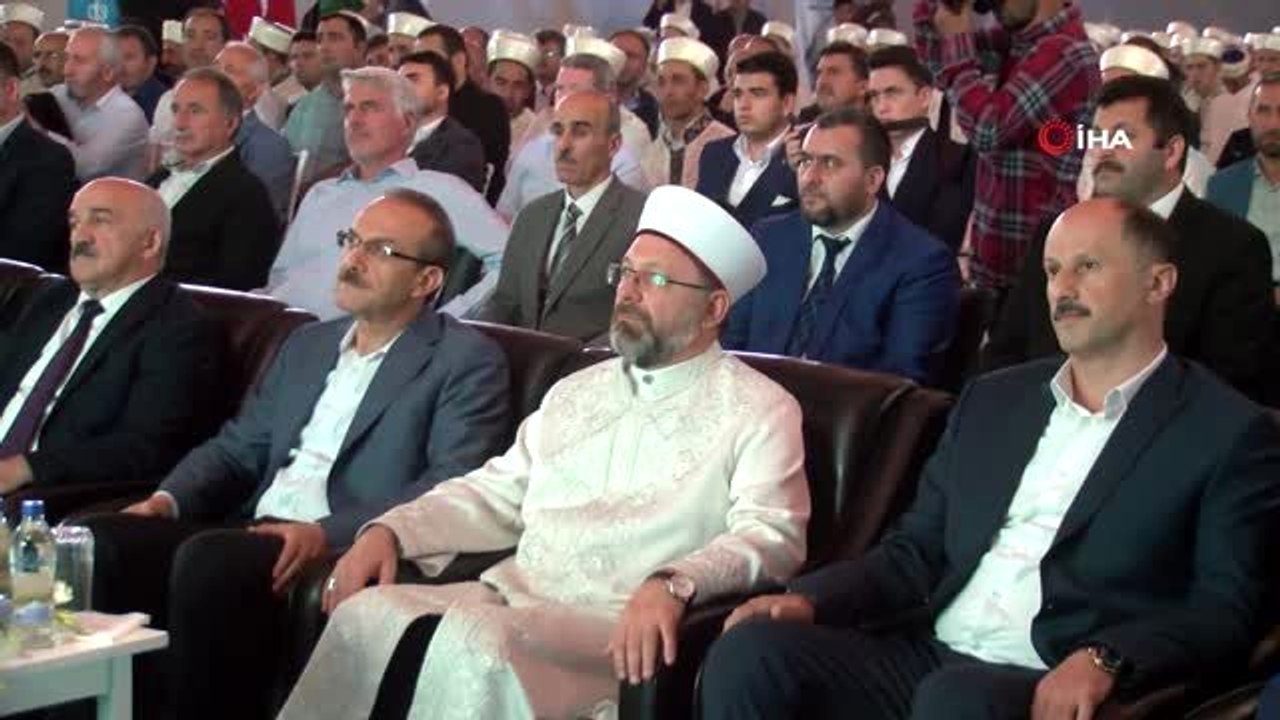 Diyanet İşleri Başkanı Erbaş'tan hafızlara: "Diyanet İşleri Başkanlığı sizleri bekliyor"