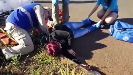 Duas pessoas ficam feridas em colisão entre carro e moto