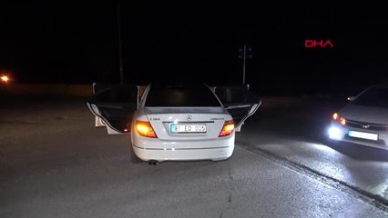 Alkollü sürücü polisten kaçarken kaza yaptı