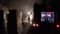 Manisa'da fabrika yangını 2 saatlik çalışma sonucu söndürüldü