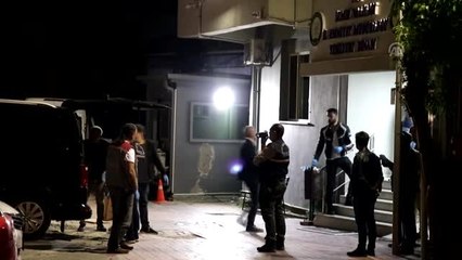 İzmir'de yaklaşık 1 ton uyuşturucu ele geçirildi