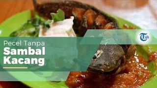Pecel Lele, makanan berbahan dasar ikan lele yang popular dan berasal dari Lamongan, Jawa Timur
