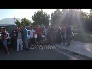 Ora News - Orikum, bizneset në zonën e Karaburunit dhe Pashalimanit dalin në protestë