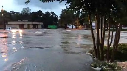 Flooding Flows Down Streets as Traffic Crawls