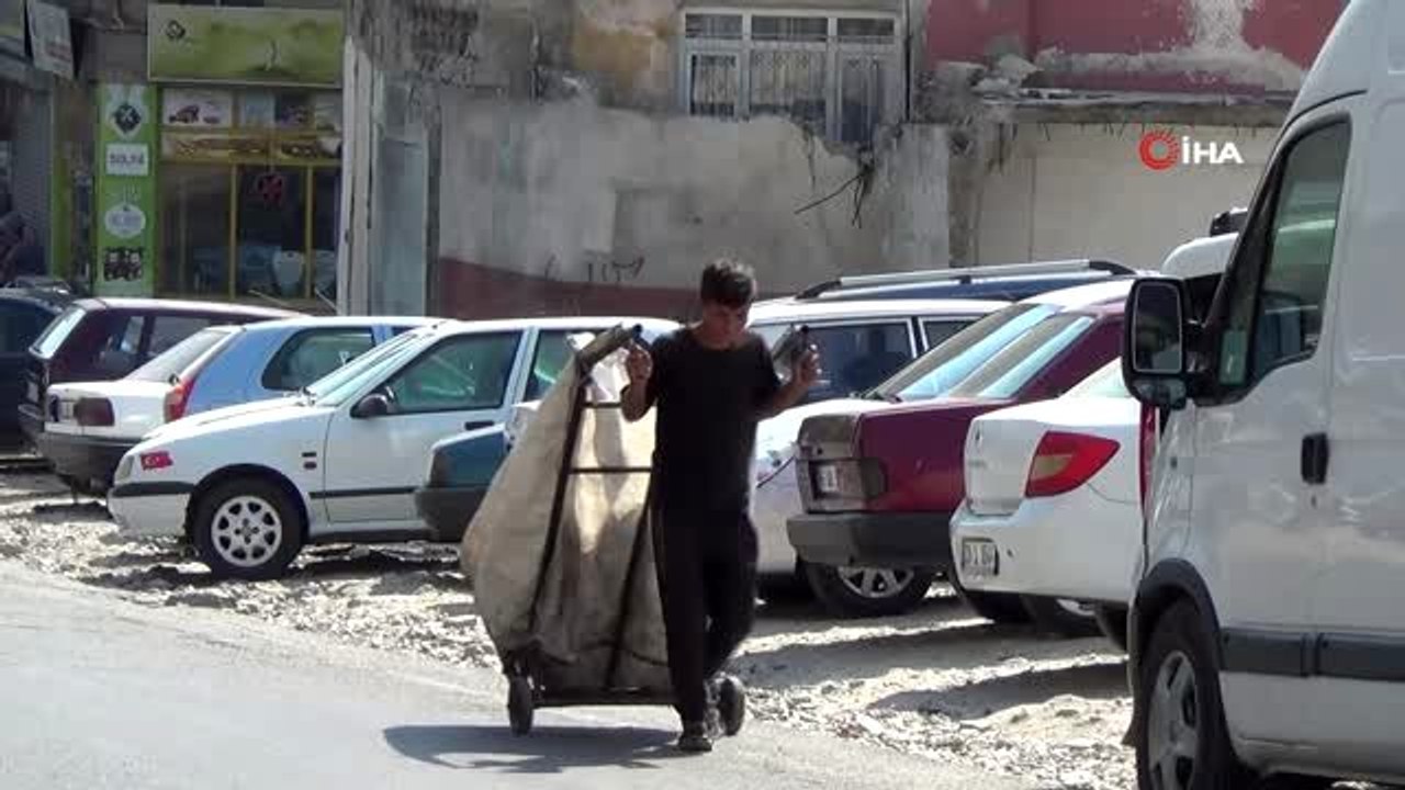 Türkmen aile: "Bizi de askere alın"