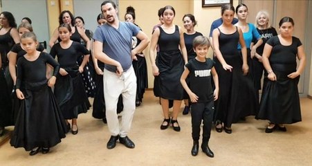 İspanya'daki bir Flamenko ekibi, düğünlerin vazgeçilmez şarkısı Erik Dalı'yla dans etti