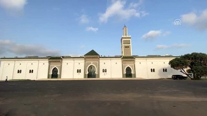 Dakar'ın Türkiye sevdalısı gönüllü müezzini artık Türkçe konuşuyor