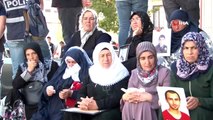 Annelerin HDP önündeki evlat nöbeti 28'inci gününde