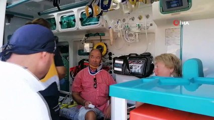 Yolcu midibüsü tur minibüsüne çarptı: 6 yaralı