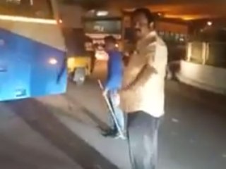 போக்குவரத்து நெரிசலை சரி செய்யும் கதிர் ஆனந்த்