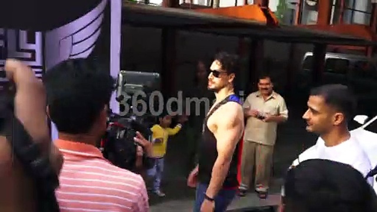 Tiger Shroff Attend Fly Zone Biggest Tricking Championship In Mumbai