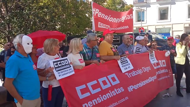 Concentración de pensionistas para reclamar el ajuste por el IPC