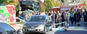 Ankara'da halk otobüsü durağa çarptı! Olay yerinden ilk görüntüler