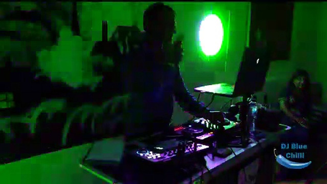 DJ Blue Chilli - live party