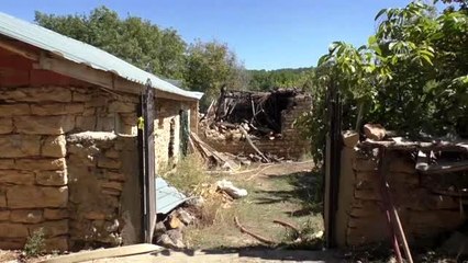 Evde çıkan yangında yaşlı çift hayatını kaybetti