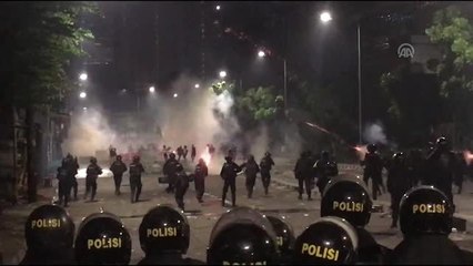 Endonezya'da hükümet karşıtı gösteriler (1)