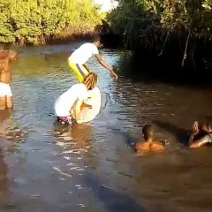 Tout début est difficile et ce n'est pas eux qui diront le contraire... Et flop !