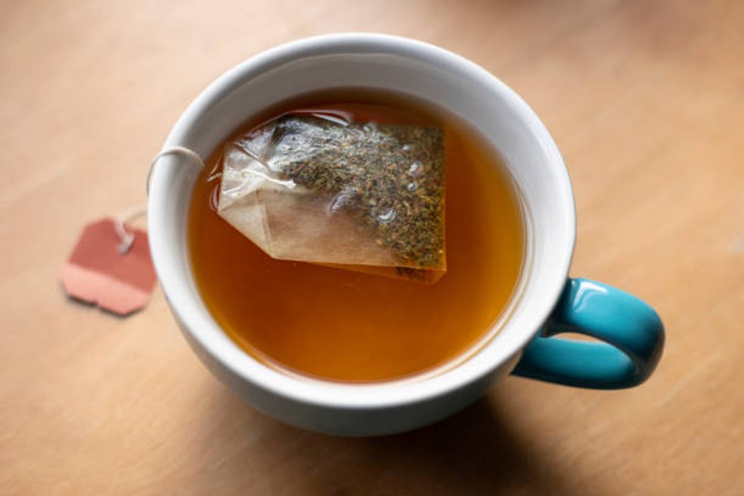 Estudio: las bolsas de té contienen miles de millones de partículas de plástico