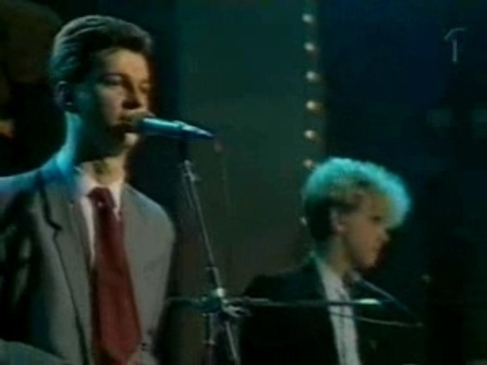 Depeche Mode -C- New Life (Live Mandagsborsen)
