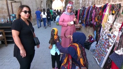 Yoğun Turist Akımı Tarihi Evleri Kafelere Dönüştürdü