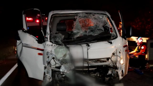 트랙터·화물차 추돌 3명 사상...교통사고 잇따라 / YTN