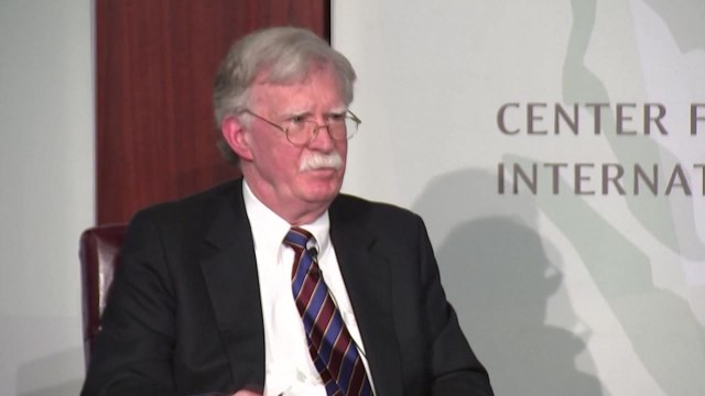 볼턴 김정은, 결코 자발적으로 핵무기 포기 않을 것 / YTN