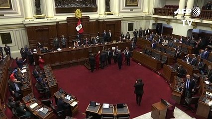 Presidente de Perú anuncia disolución constitucional del Congreso
