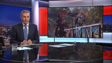 Bicycling jousting contest takes place in Berlin