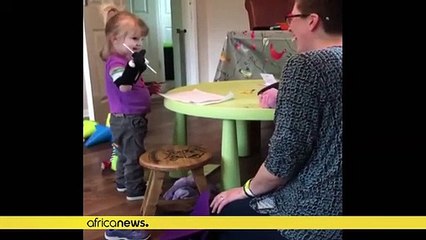 Un bras prothétique avec embouts multi-outils encliquetables