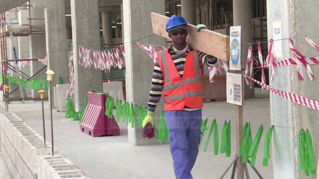 Me qindra punëtorë emigrantë po vdesin në Katar, nga i nxehti - Top Channel