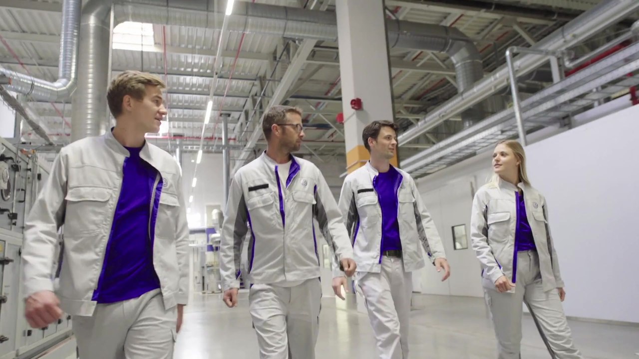 Pilotlinie für Batteriezellen im Center of Excellence des Volkswagen Konzerns in Salzgitter eröffnet