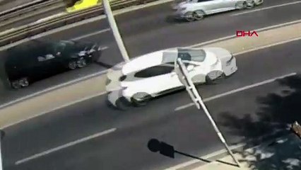 Avcılar’daki özel halk otobüsü kazası kamerada