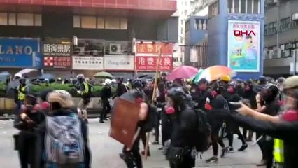 Çin'in kuruluş yıl dönümünde hong kong yine karıştı