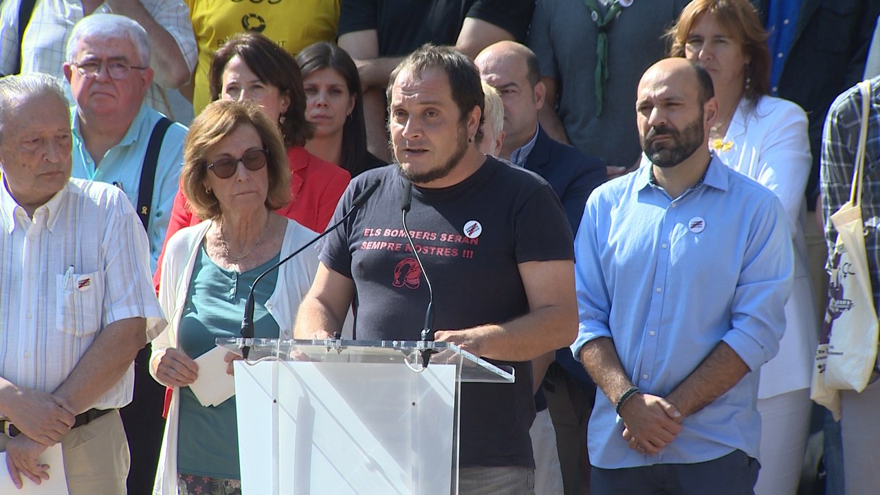 Partidos y entidades apelan a la "desobediencia civil pacífica"