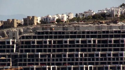 Bodrum'daki imara aykırı yapıların yıkımı sürüyor - MUĞLA