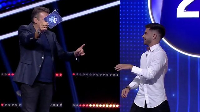 Guess my age: Πώς τα πάει ο Λιάγκας με το kick boxing; Η απίθανη… επίδειξη στο πλατό!