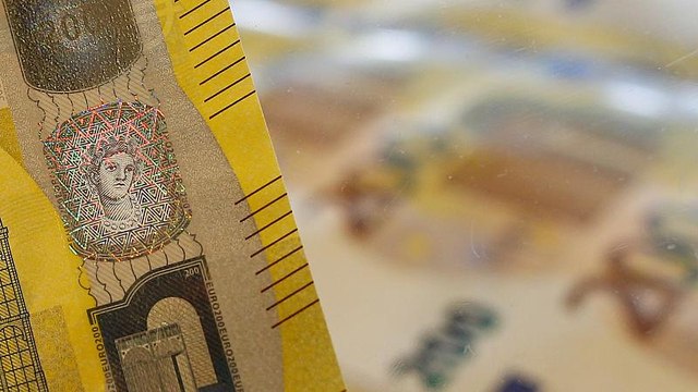 Il vizietto delle banche greche